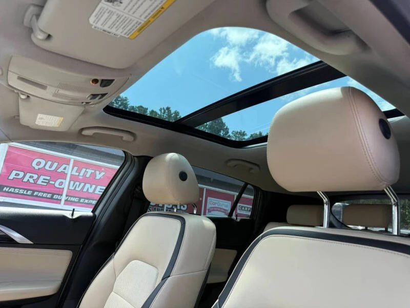 2019 Infiniti QX30 - Image 8 of 10