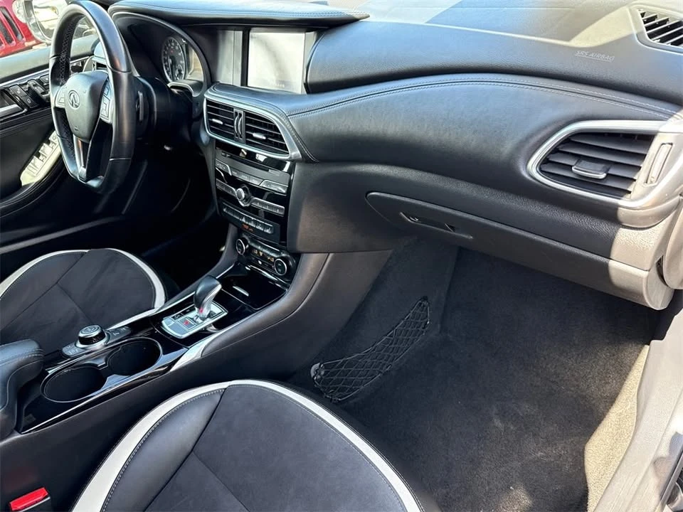 2019 Infiniti QX30 - Image 16 of 19