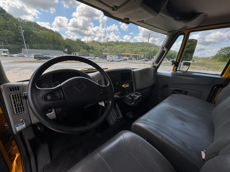 2019 International 4300 - Image 11 of 21