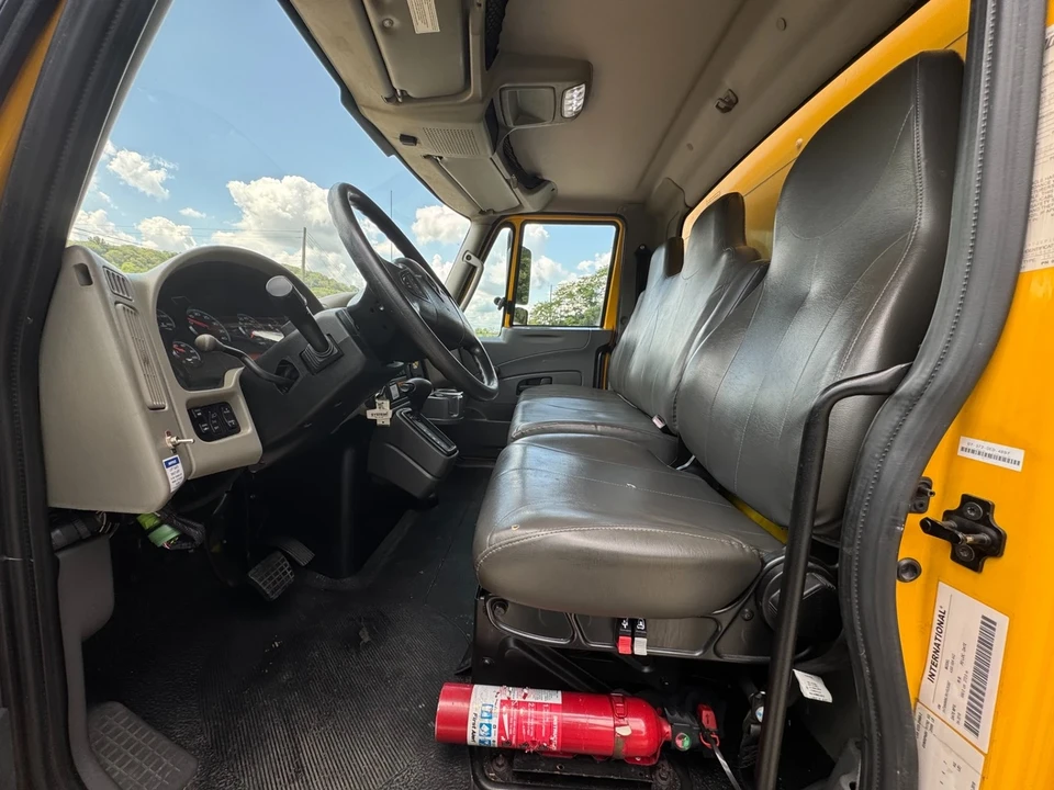 2019 International 4300 - Image 10 of 21