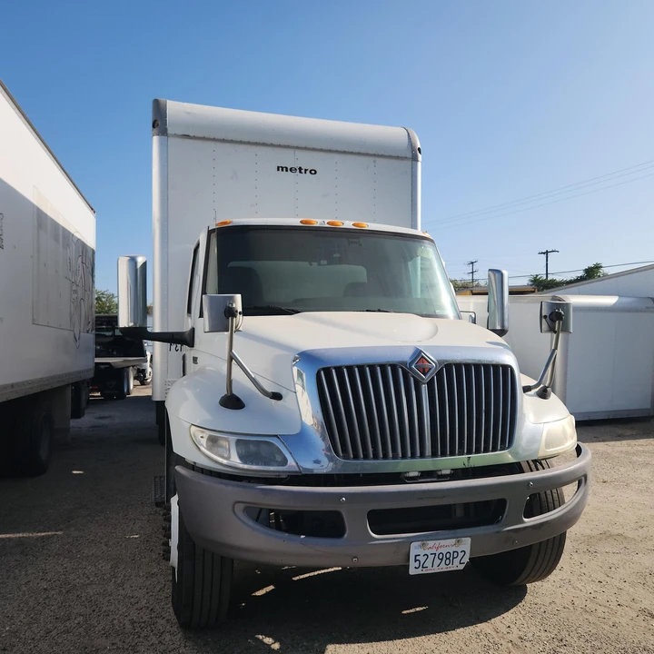 2019 International 4300 - Image 8 of 31