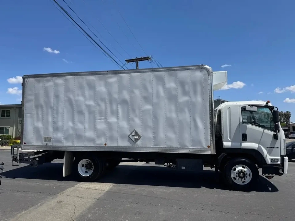 2019 Isuzu Elf - Image 6 of 18