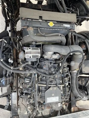 2019 Isuzu Elf - Image 11 of 20