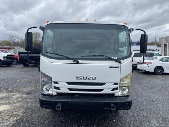 2019 Isuzu Elf - Image 5 of 31