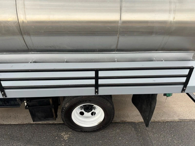 2019 Isuzu Elf - Image 9 of 31