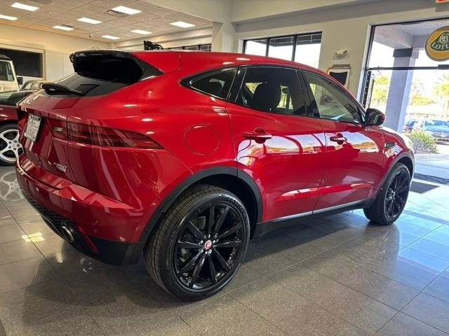 2019 Jaguar E-Pace - Image 9 of 12