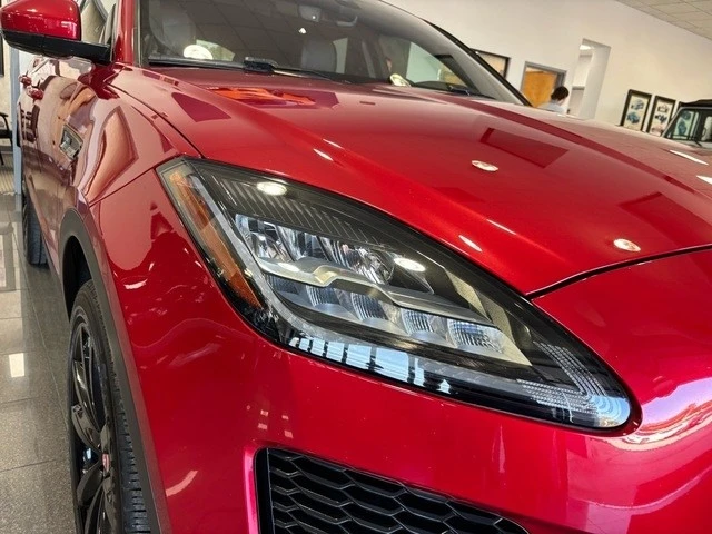 2019 Jaguar E-Pace - Image 11 of 12