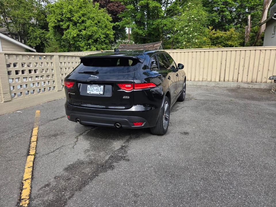 2019 Jaguar F-Pace - Image 3 of 17