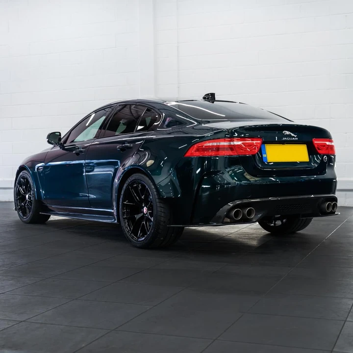 2019 Jaguar XE - Image 19 of 31