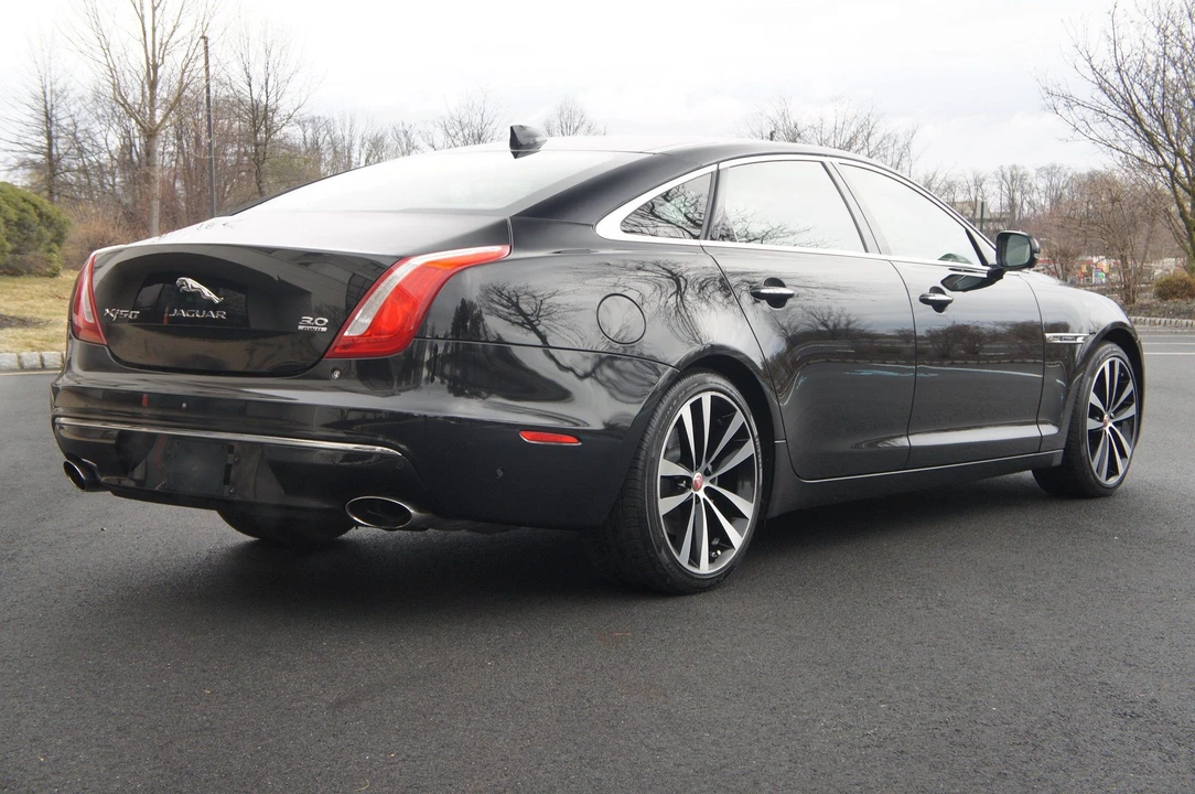 2019 Jaguar X351 XJ - Image 4 of 31