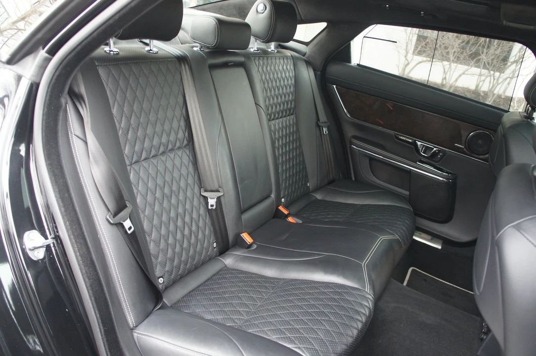 2019 Jaguar X351 XJ - Image 9 of 31