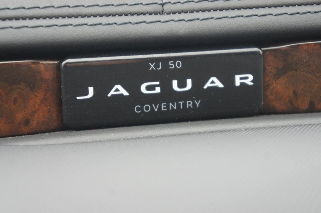 2019 Jaguar X351 XJ - Image 10 of 31