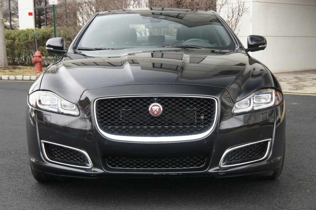 2019 Jaguar X351 XJ - Image 12 of 31