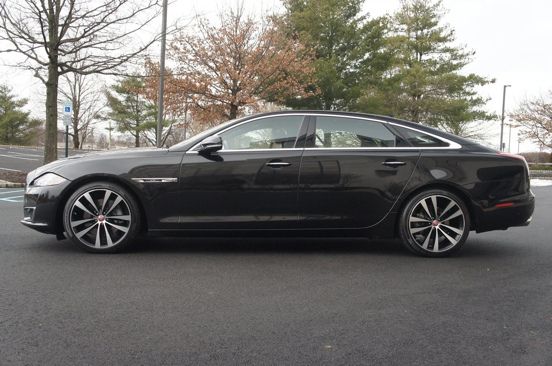 2019 Jaguar X351 XJ - Image 15 of 31