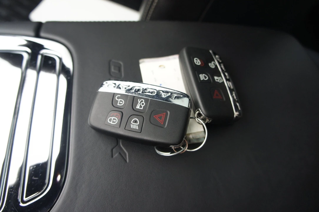 2019 Jaguar X351 XJ - Image 21 of 31