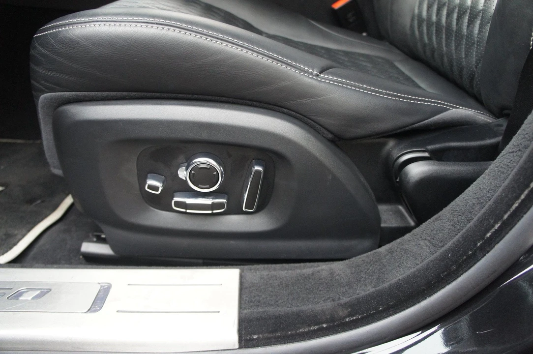 2019 Jaguar X351 XJ - Image 22 of 31