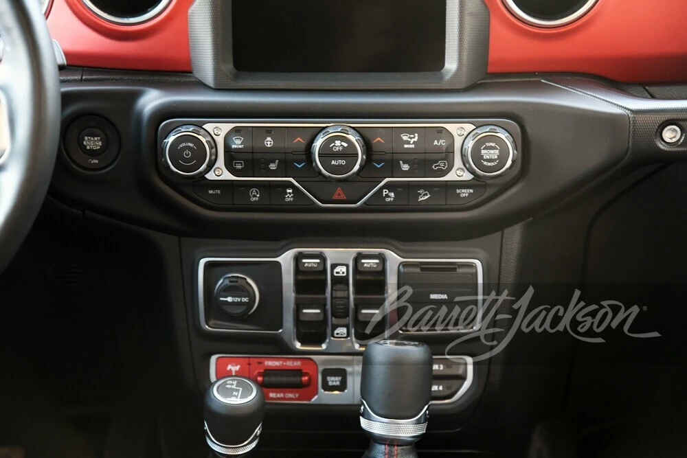 2019 Jeep JL Wrangler - Image 20 of 30