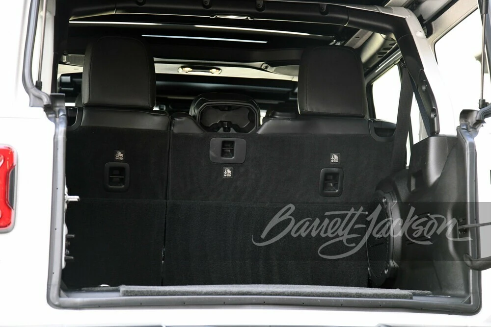 2019 Jeep JL Wrangler - Image 23 of 30