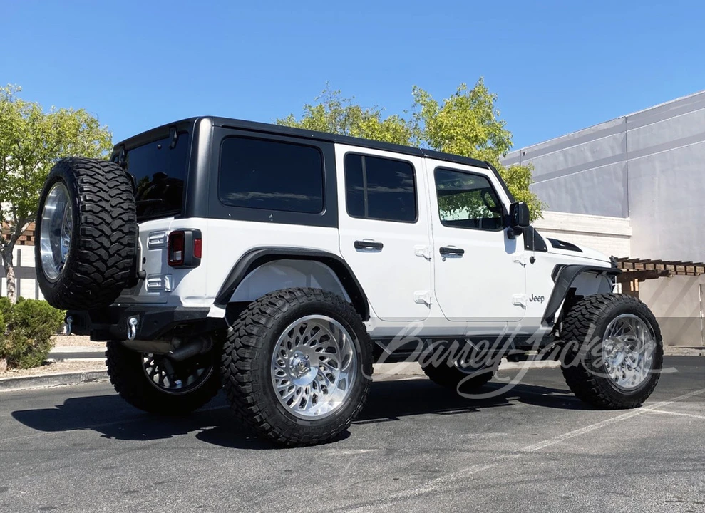 2019 Jeep JL Wrangler - Image 2 of 7