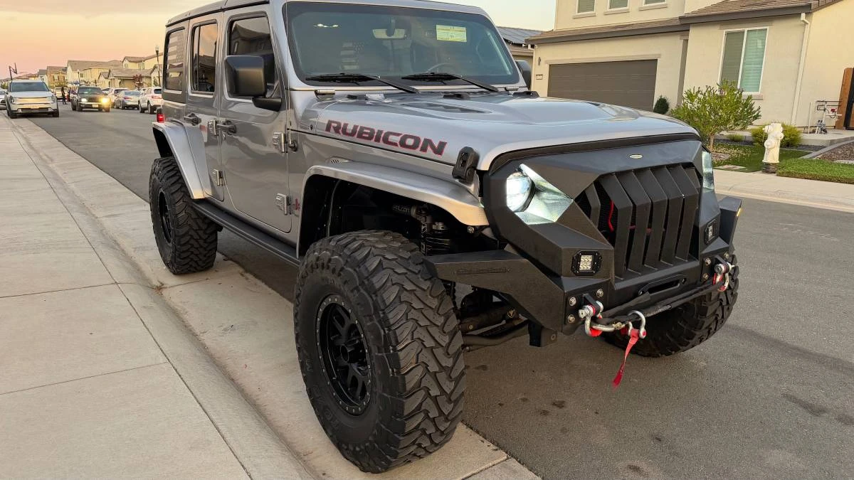 2019 Jeep JL Wrangler - Image 3 of 18