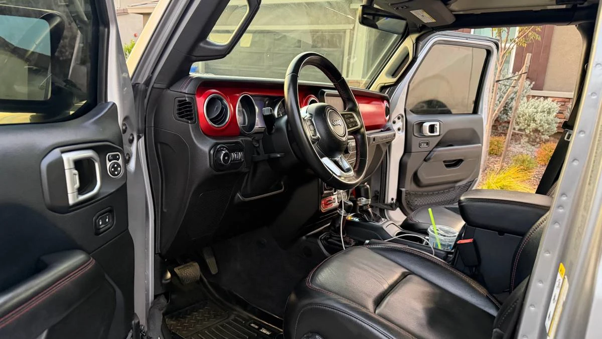2019 Jeep JL Wrangler - Image 16 of 18