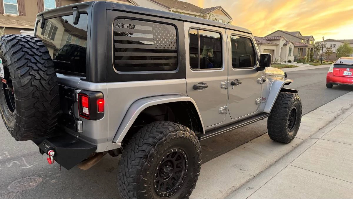 2019 Jeep JL Wrangler - Image 6 of 18