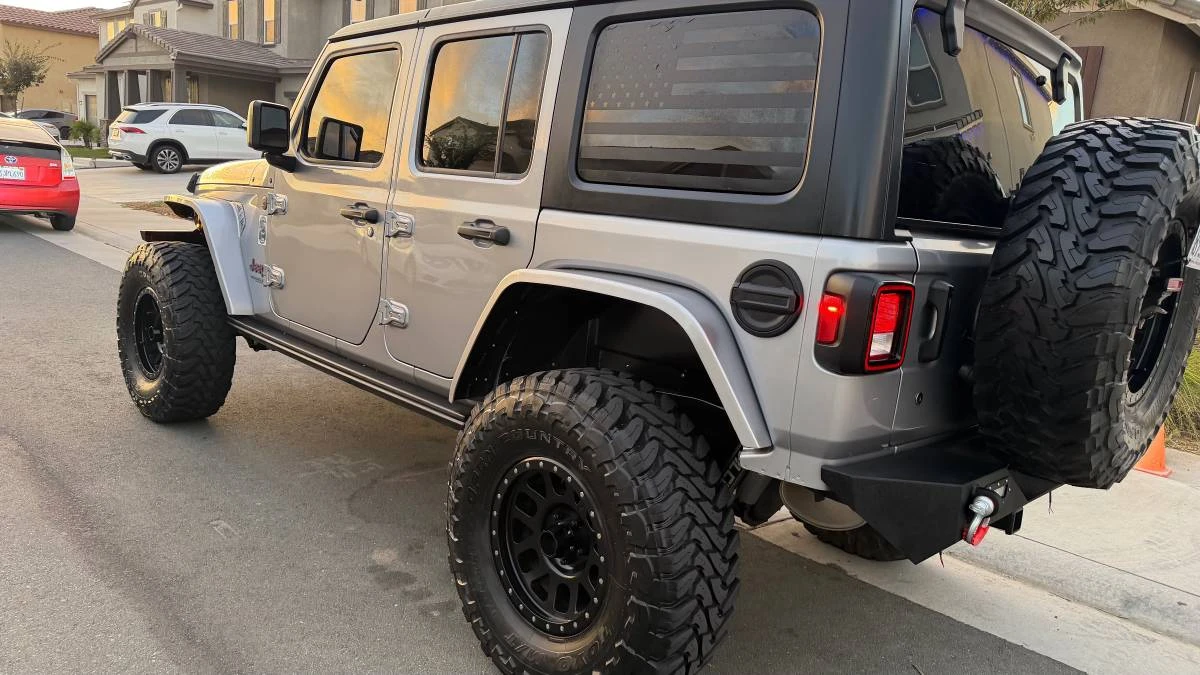 2019 Jeep JL Wrangler - Image 4 of 18