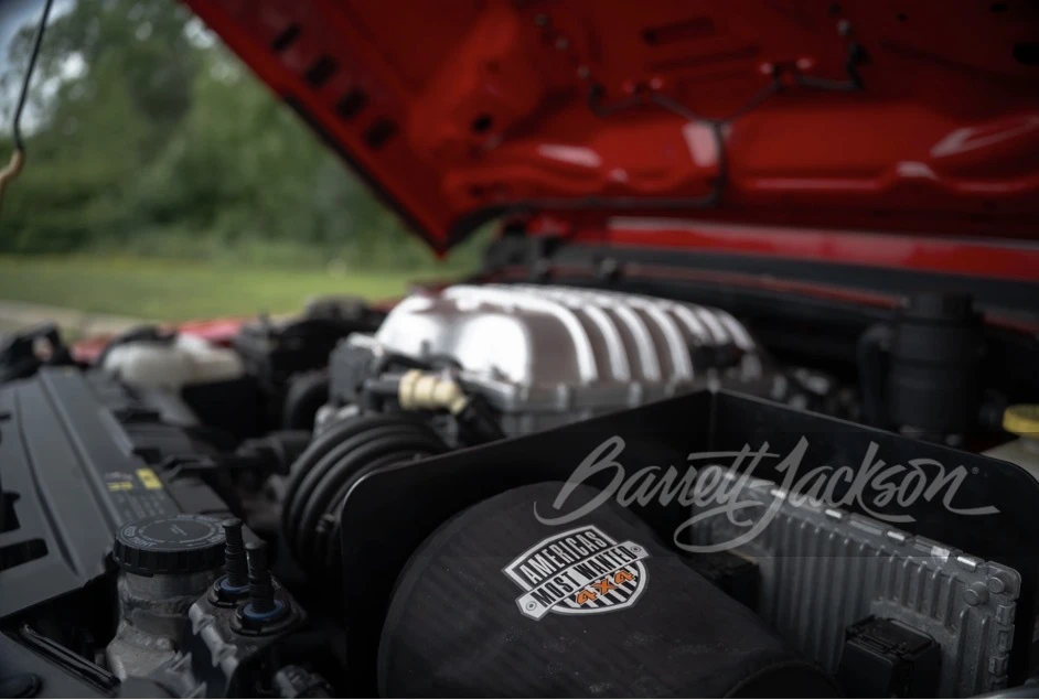 2019 Jeep JL Wrangler - Image 14 of 31