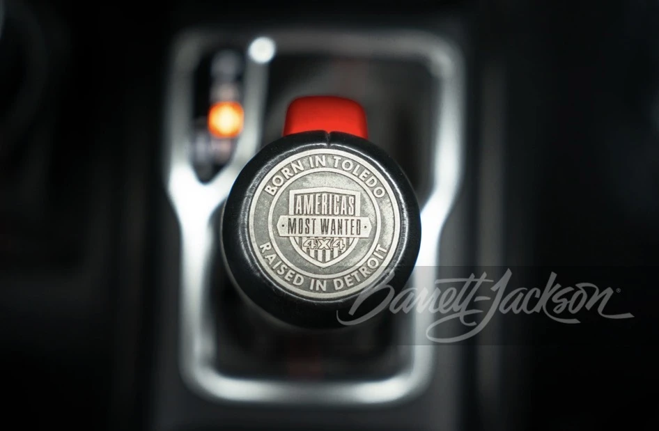 2019 Jeep JL Wrangler - Image 15 of 31