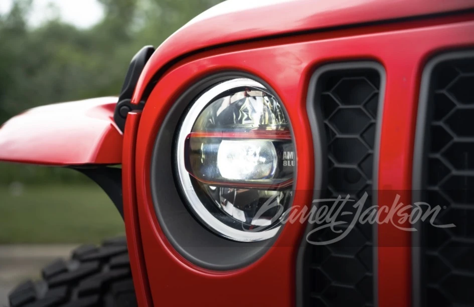 2019 Jeep JL Wrangler - Image 18 of 31