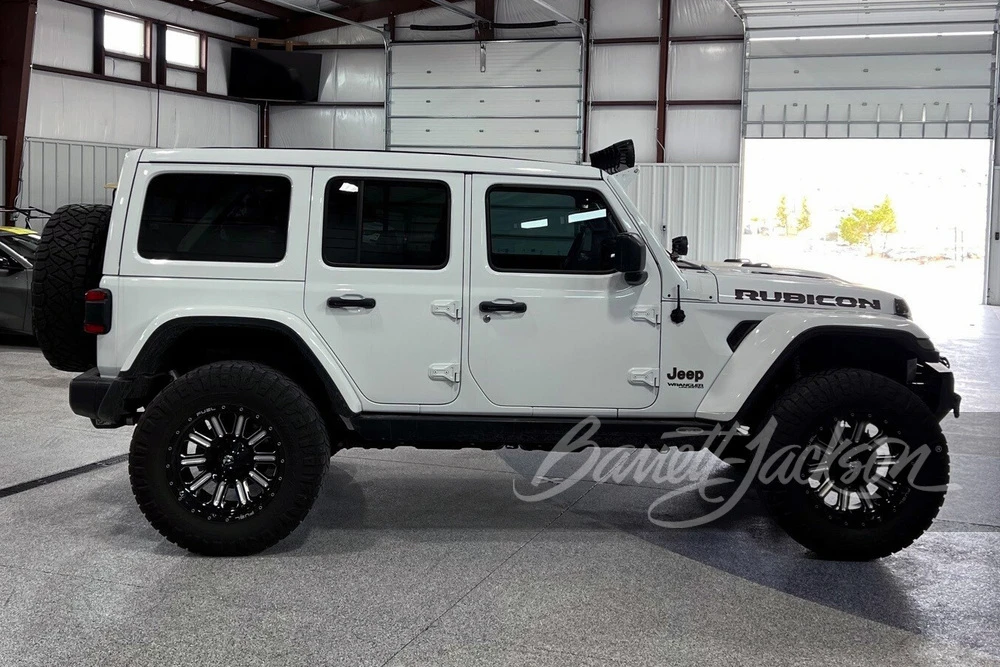 2019 Jeep JL Wrangler - Image 5 of 12
