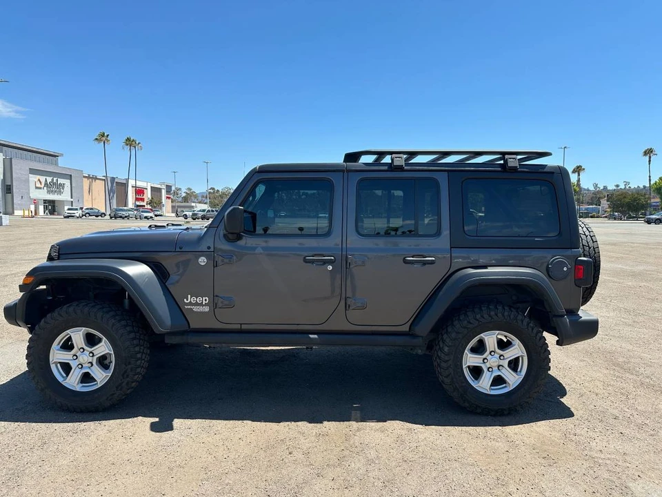 2019 Jeep JL Wrangler - Image 5 of 13