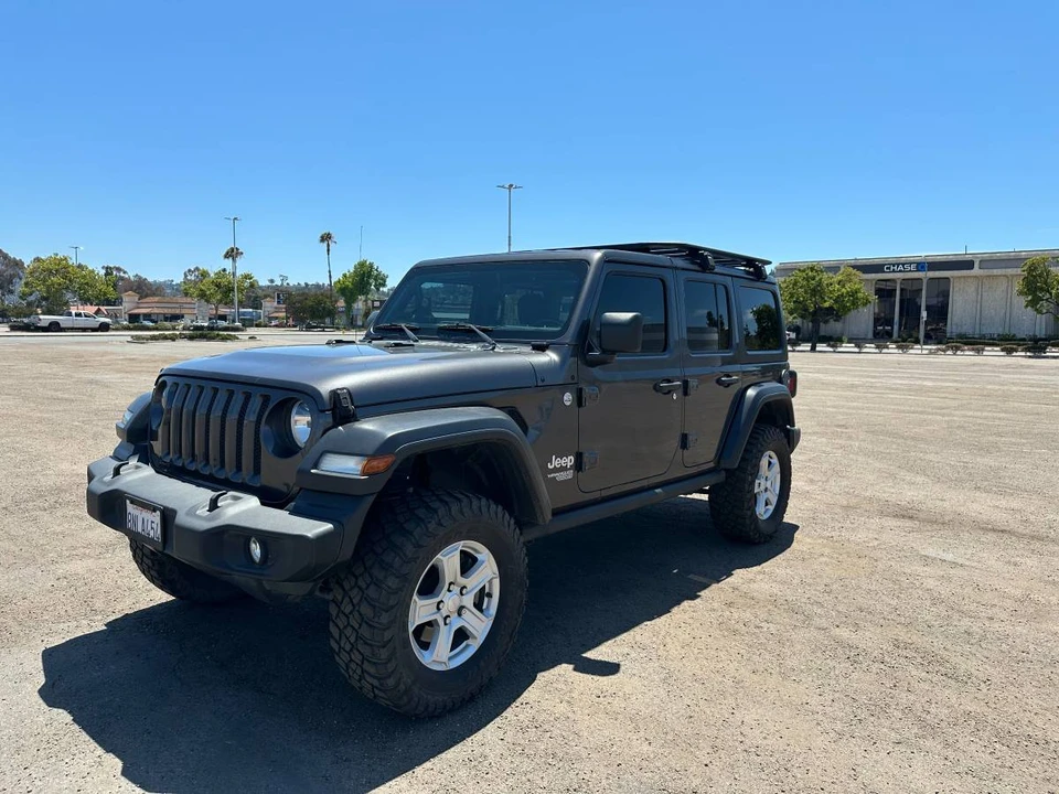 2019 Jeep JL Wrangler - Image 4 of 13