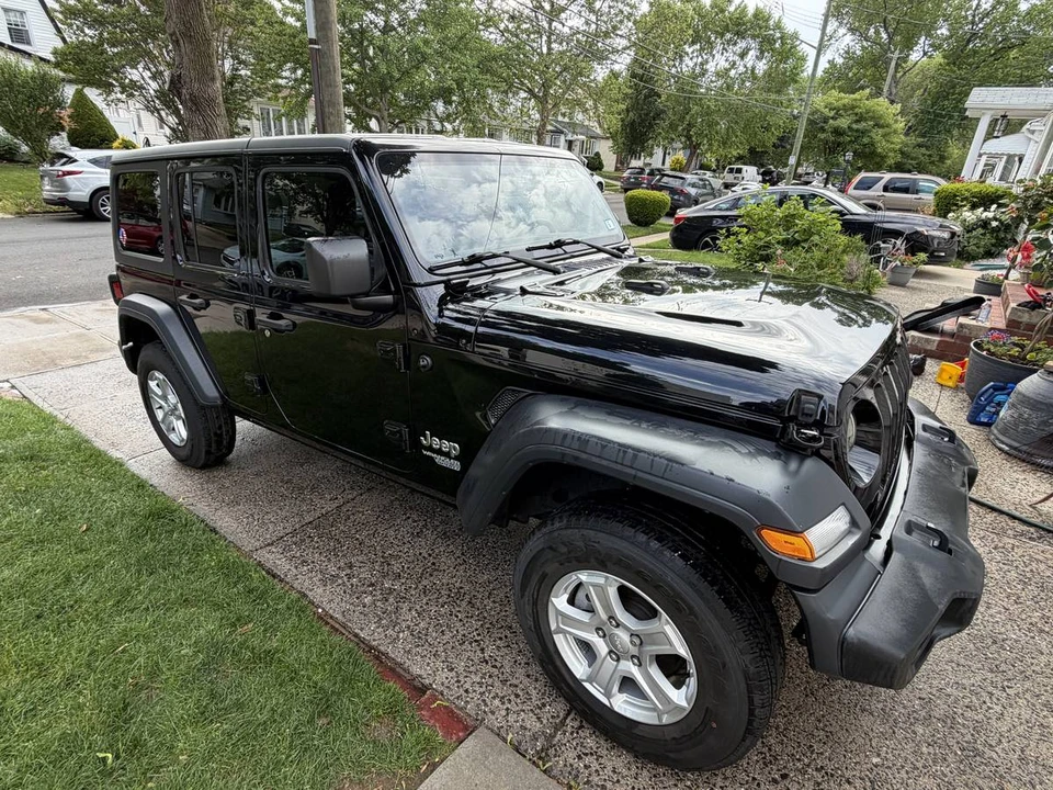 2019 Jeep JL Wrangler - Image 6 of 17