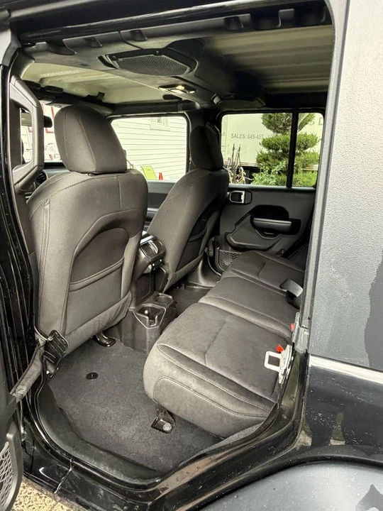 2019 Jeep JL Wrangler - Image 17 of 17