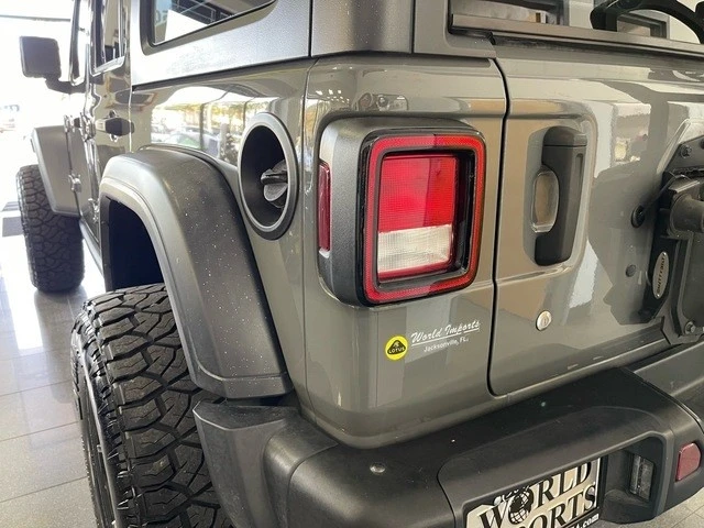 2019 Jeep JL Wrangler - Image 13 of 21