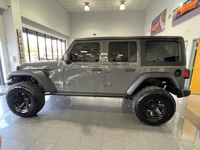 2019 Jeep JL Wrangler - Image 2 of 12