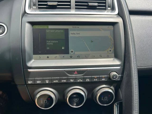 2019 Jaguar E-Pace - Image 15 of 18