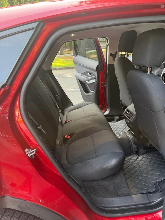 2019 Jaguar E-Pace - Image 6 of 10