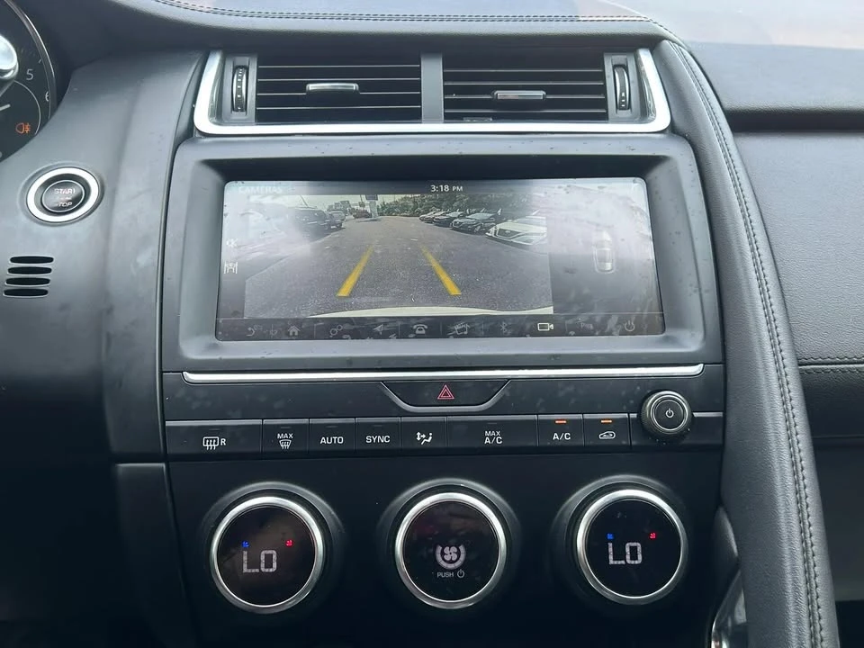 2019 Jaguar E-Pace - Image 13 of 20