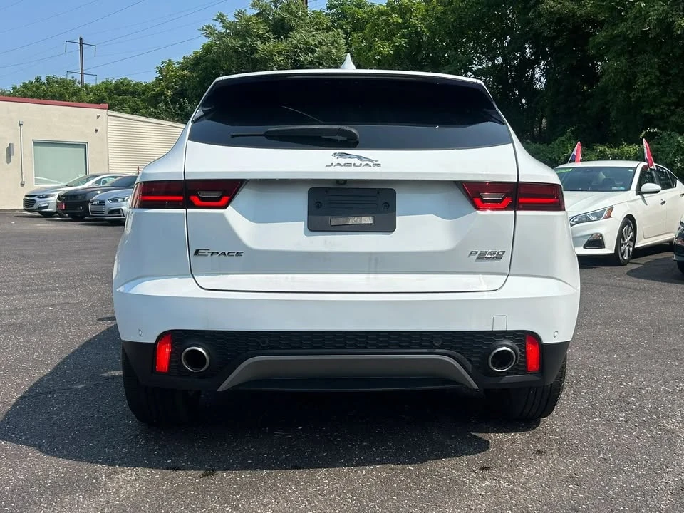 2019 Jaguar E-Pace - Image 5 of 20