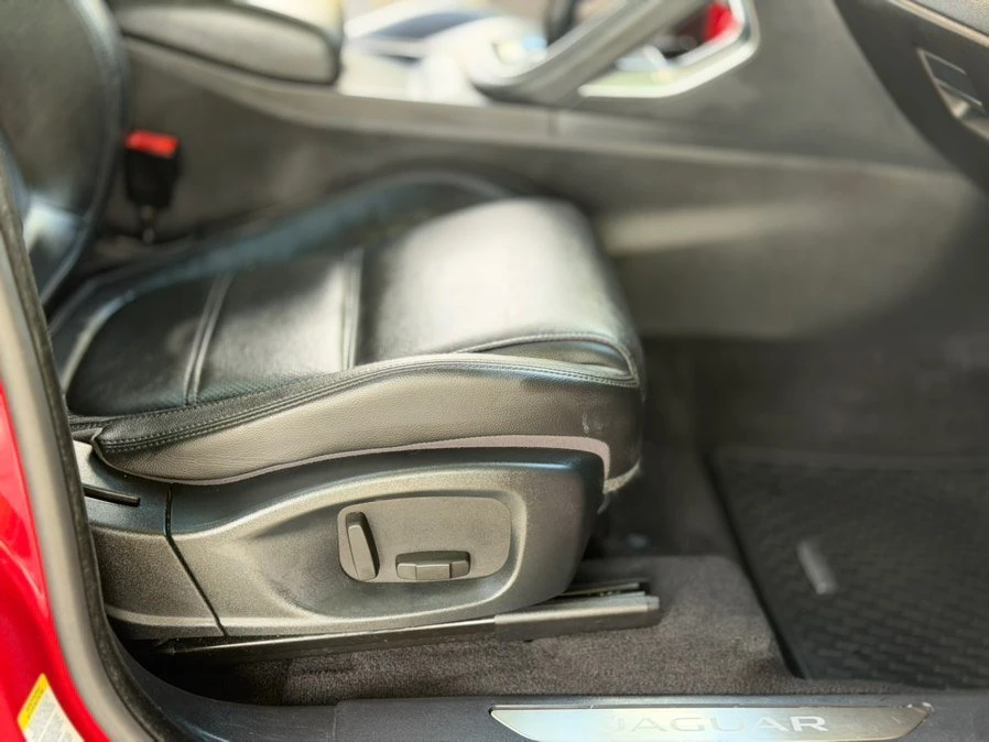 2019 Jaguar E-Pace - Image 20 of 20