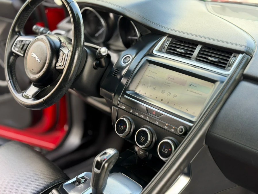 2019 Jaguar E-Pace - Image 11 of 20