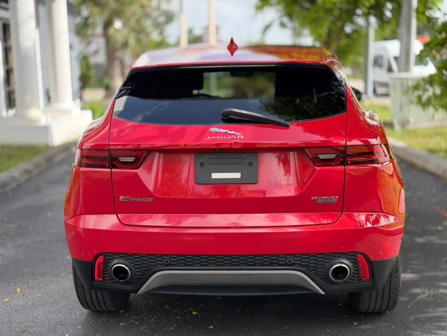 2019 Jaguar E-Pace - Image 17 of 20