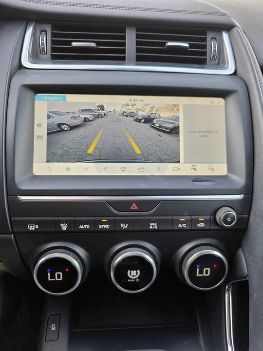 2019 Jaguar E-Pace - Image 10 of 20
