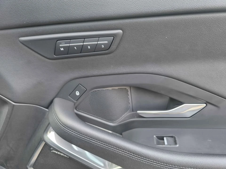 2019 Jaguar E-Pace - Image 20 of 20