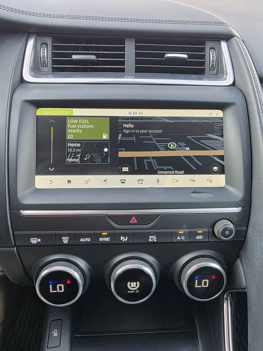 2019 Jaguar E-Pace - Image 9 of 20