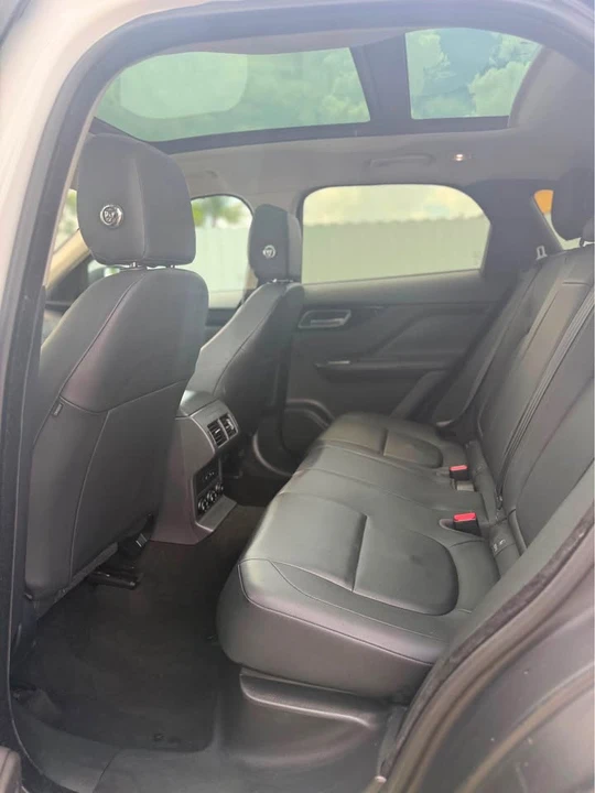 2019 Jaguar E-Pace - Image 18 of 20