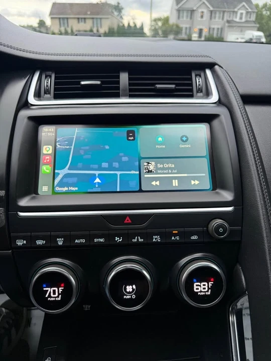 2019 Jaguar E-Pace - Image 14 of 20