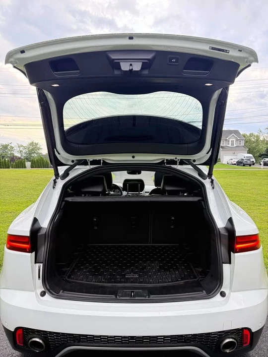 2019 Jaguar E-Pace - Image 6 of 20